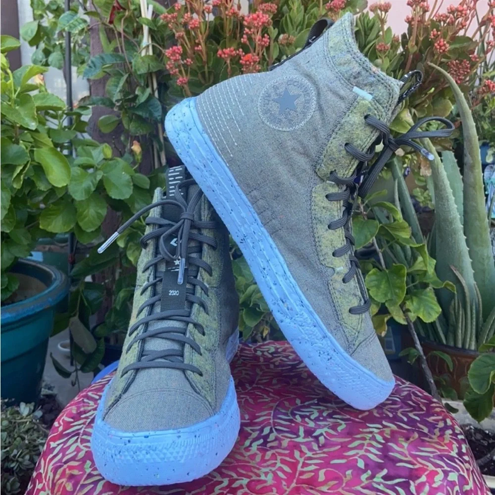 ♻️ New CTAS Converse Hi Top Canvas Sneakers ♻️ - Picture 7 of 16
